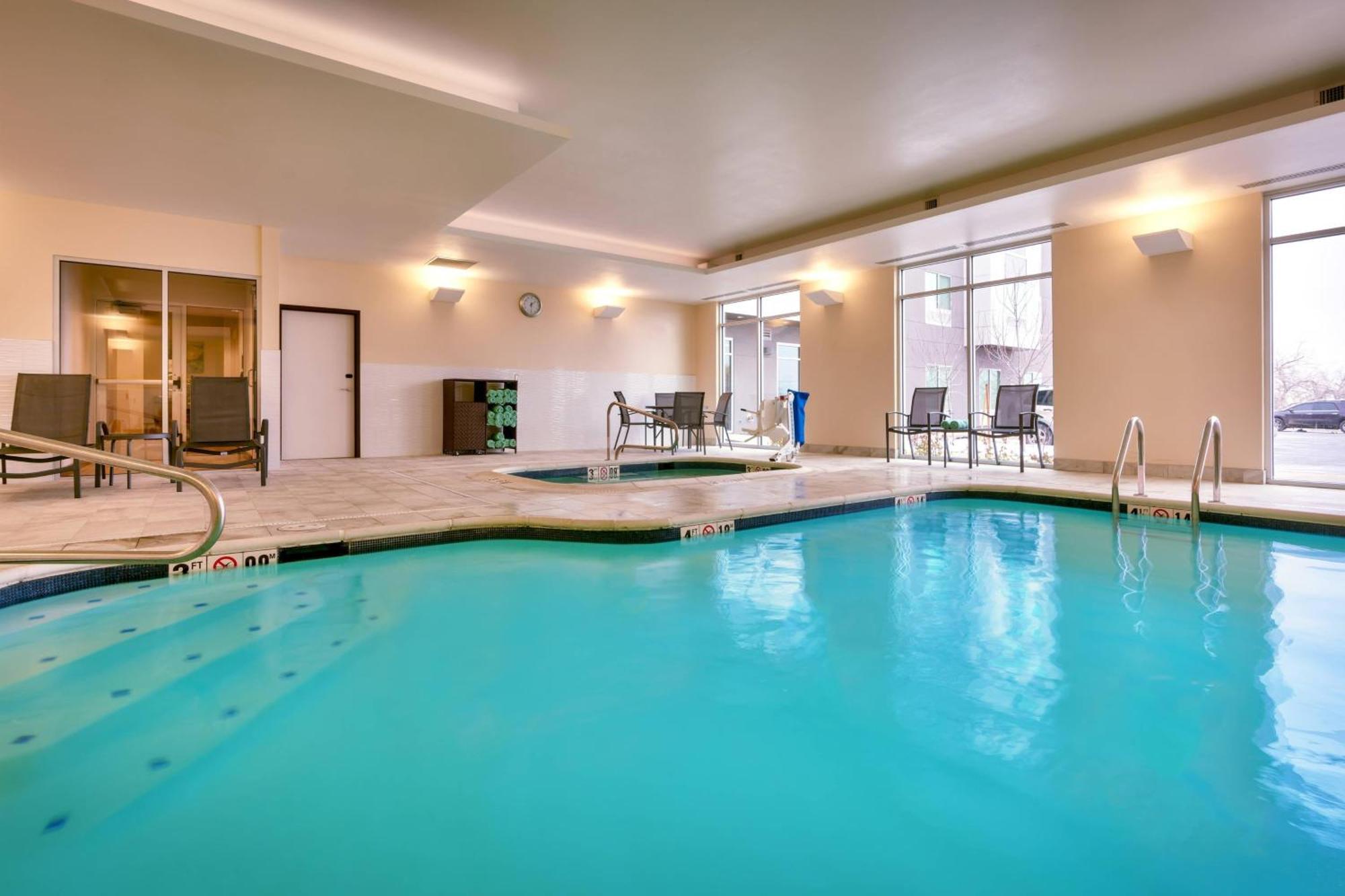 Hotel Fairfield & By Marriott Denver West/federal Center 3*