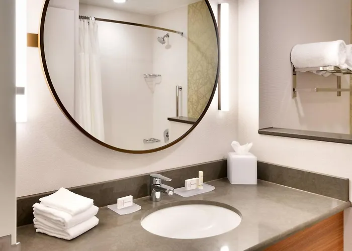 Fairfield Inn & Suites By Marriott Denver West/Federal Center
