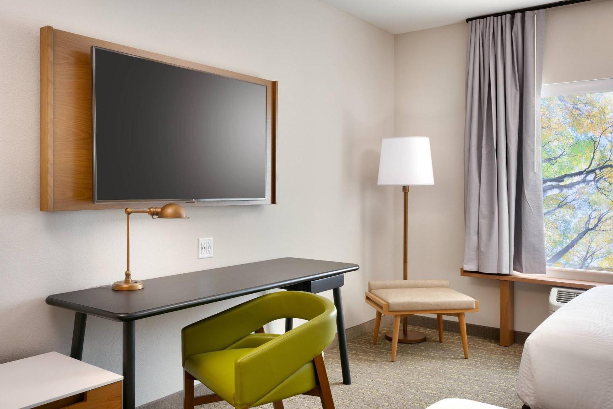 Fairfield & By Marriott Denver West/federal Center 3*